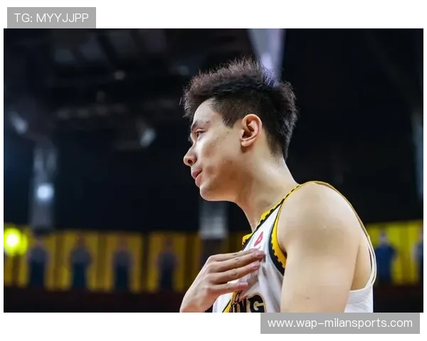 辽宁鞍山热身赛三连战，杨鸣人气爆棚，李晓旭赵继伟全力备战，鞍山体育冠军